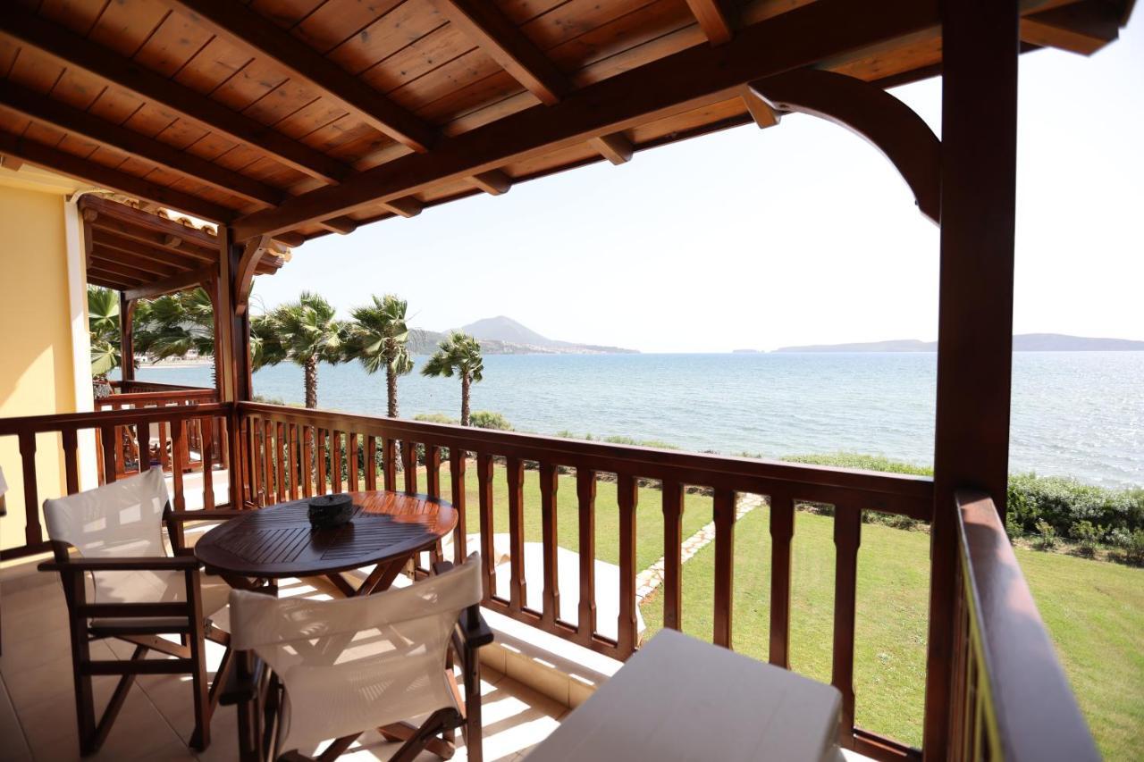 Seaside Gialova Apartment ไปโลส ภายนอก รูปภาพ