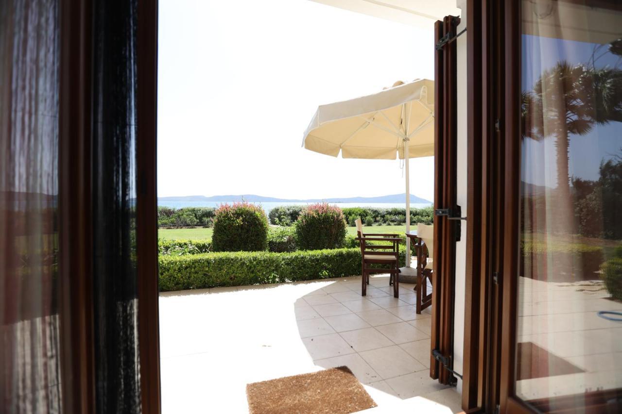 Seaside Gialova Apartment ไปโลส ภายนอก รูปภาพ
